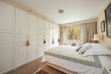 Gelijkvloers drie-slaapkamer appartement met zicht op de Golf van Brasschaat - Foto 4