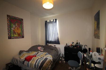 5 bedroom terraced house to rent - Photo 5