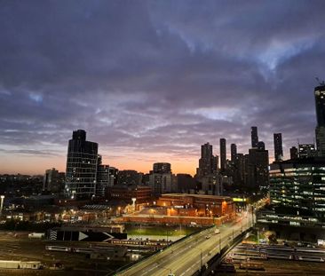 Docklands - Photo 2