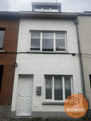 Gezellige rijwoning met 2 slaapkamers en koer - Foto 1