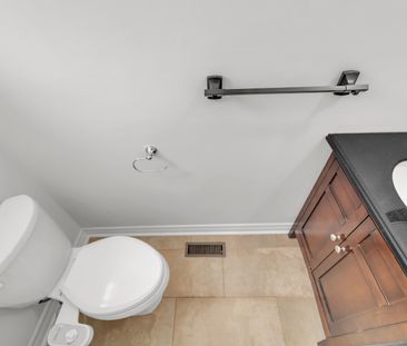 For Lease - 24 Springhead Gardens Unit# Main & Upper, Richmond Hill... - Photo 5