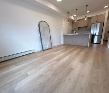 BRAND NEW! 1 Bedroom + Den Condo Unit in University District - Photo 6