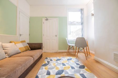 Adelaide Road, Kensington, Liverpool. - Photo 2