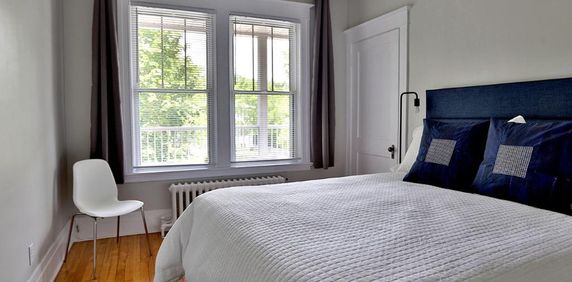 Grand 7 1/2 tout meublé tout inclus (3 chambres) - location au mois - Photo 2