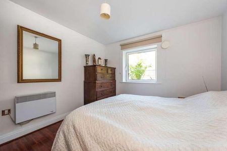 Holland Gardens, Brentford, TW8 - Photo 5