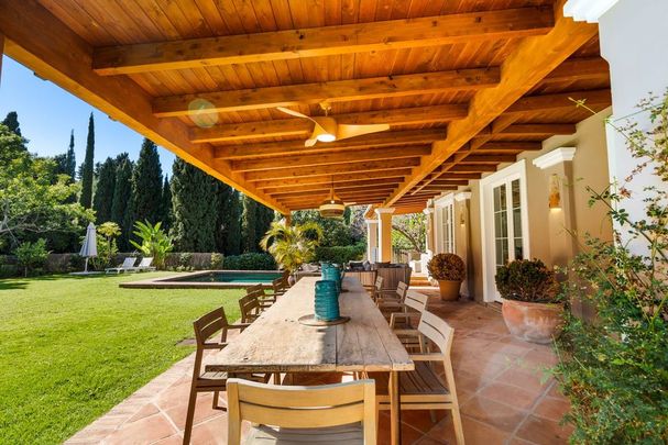 Luxury Villa for rent in Marbella, Andalusia - Photo 1