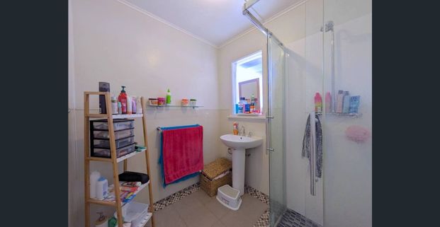 2x1 House in Warnbro with Workshop - Photo 1