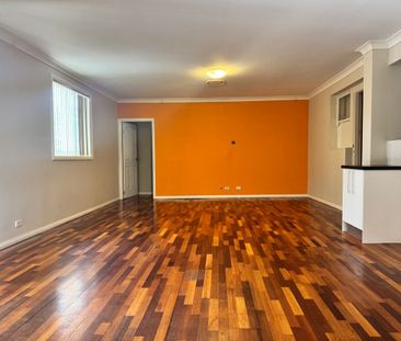 5 BEDROOM FAMILY HOME - Photo 1