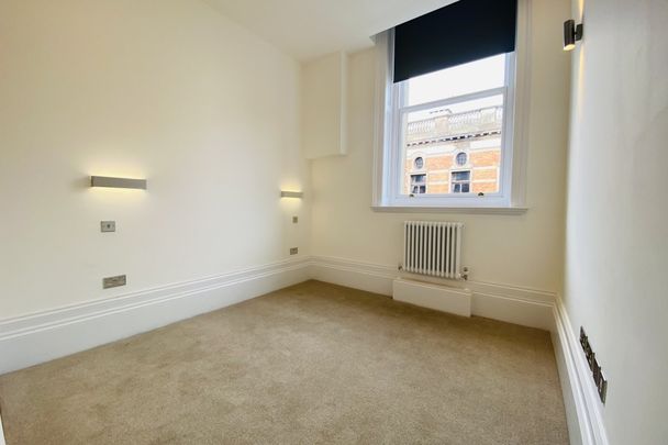 St. Marys Gate - Photo 1