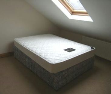 Terraced House to rent on - Photo 3