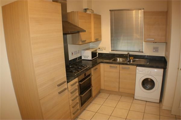 4 bedroom townhouse to rent - Photo 1