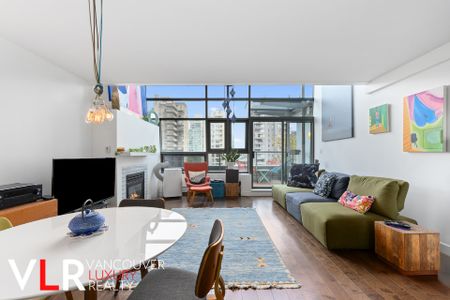 Penthouse in Downtown Vancouver, British Columbia - Photo 5