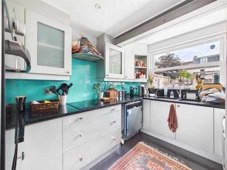 3 bedroom terraced house to rent - Photo 4