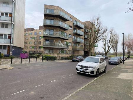 4 bedroom house of multiple occupation to rent - Photo 3