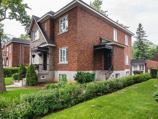 Condo for rent, Montréal (Saint-Laurent) - Photo 1