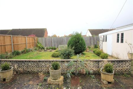 2 bedroom bungalow to rent - Photo 4