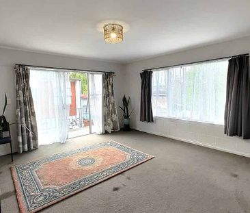Two Bedroom Flat in the Heart of Morningside - Photo 1