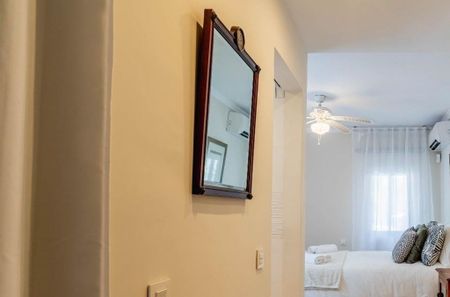 3 bedroom luxury Townhouse for rent in Nueva Andalucia, Andalusia - Photo 3