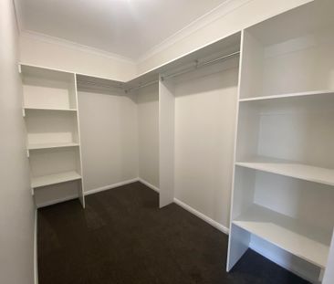 163 Brooklyn Drive, THURGOONA NSW 2640 - Photo 6