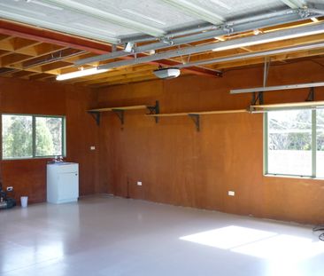 RURAL LIFESTYLE- URBAN FRINGE, FOUR BEDROOMS + ROOM FOR GRANNY! - Photo 6