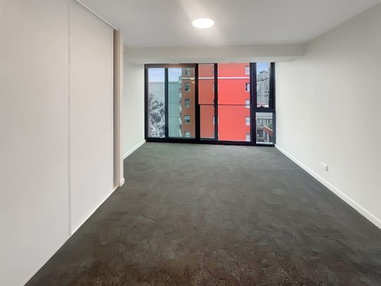 CITY CENTRE, 1 Bed + 1 Car park - Photo 1