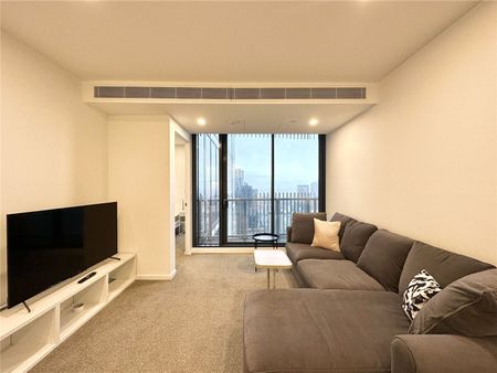 5205/560 Lonsdale Street - Photo 2