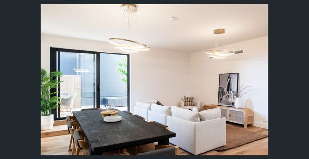 Expansive Heritage Residence With Private Terrace - Photo 1