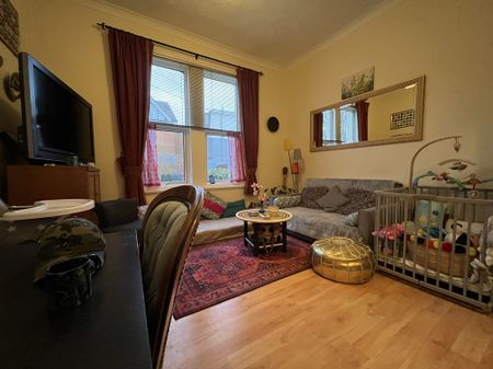 1 bed flat to rent in Westby Road, Bournemouth, BH5 - Photo 2