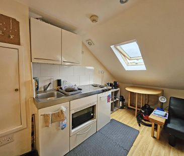 Studio to rent - Photo 4