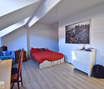 Gerenoveerd duplexappartement te huur nabij het Sint-Denisplein - Photo 2