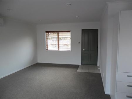 AVALON LIVING - Photo 4