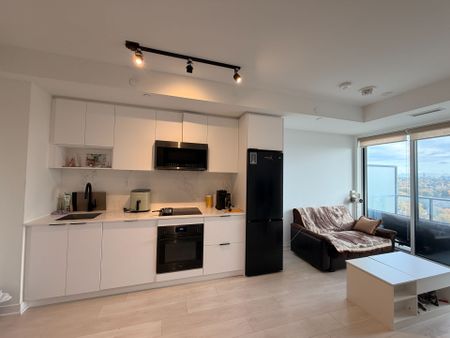 For Lease - 5 Defries Street Unit# 1801, Toronto, Ontario - Photo 2