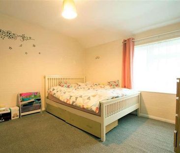 Ripley Close, Langley, Berkshire, SL3 - Photo 2