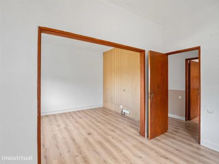 Carcavelos E Parede, Lisbon - Photo 3