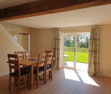 2 bedroom terraced house to rent - Photo 3