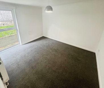 The Links, Trevethin, PONTYPOOL - Photo 5