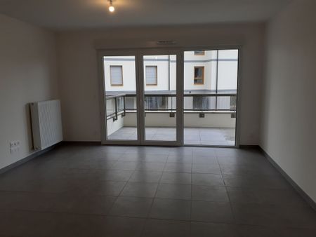 Location Appartement 2 pièces 51m² CRUSEILLES 74350 - Photo 3