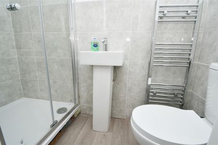 1 bed house share to rent in Scarlett Street, Burnley, BB11 - Photo 5