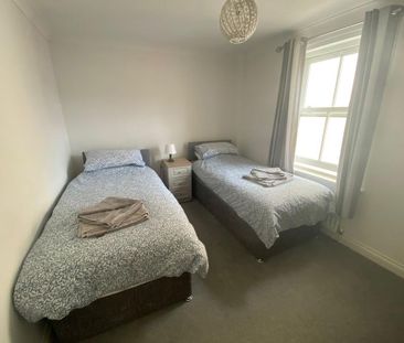 2 bedroom end of terrace house to rent - Photo 1