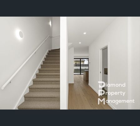 2/94 Wood Street, Templestowe, Vic 3106 - Photo 1