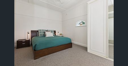 FULLY FURNISHED - AVAILABLE START OF NOVEMBER 2025 - Photo 4