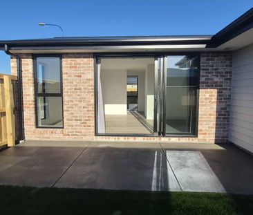 44 Debridge Street, Ravenwood - Photo 1