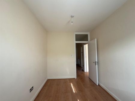 Fairlands Avenue, Thornton Heath CR7, London - Photo 4