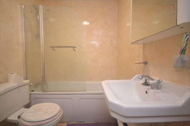 Erleigh Road, Reading, RG1 - Photo 1