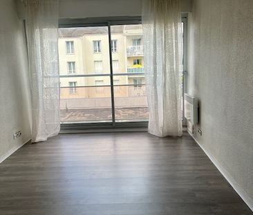 Location Appartement 2 pièces 35m² - Photo 5