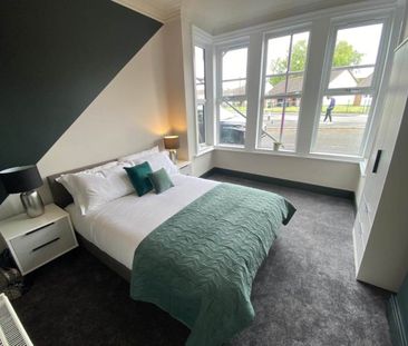 Beechwood Crescent (Room 1), Burley , Leeds - Photo 4