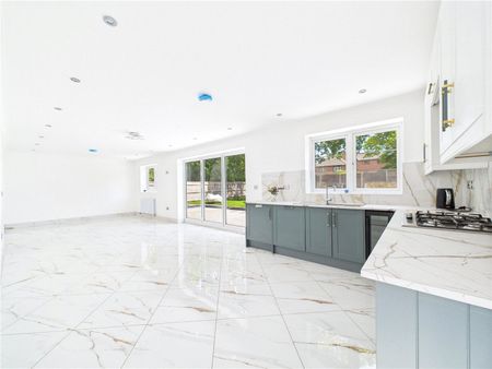 Albert Street, Fleet, Hampshire, GU51 - Photo 4