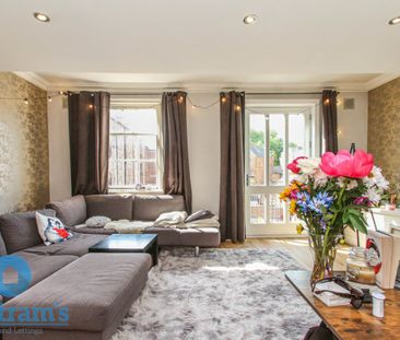 2 bed Penthouse for Rent - Photo 1