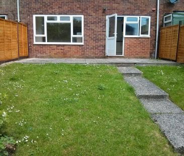 Two bedroom terraced house in Winklebury, Basingstoke - Photo 4