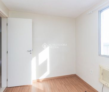 Apartamento com 2 quartos e 38m² para alugar em Morro Santana, Port... - Foto 1